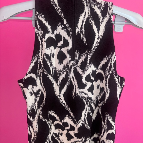 White House Black Market ladies Elegant beaded Mock Neck bohemian summer top - Picture 4 of 9